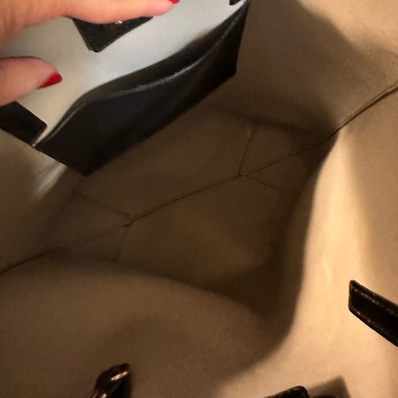 Micheal Kor’s tote bag - Picture 7 of 8